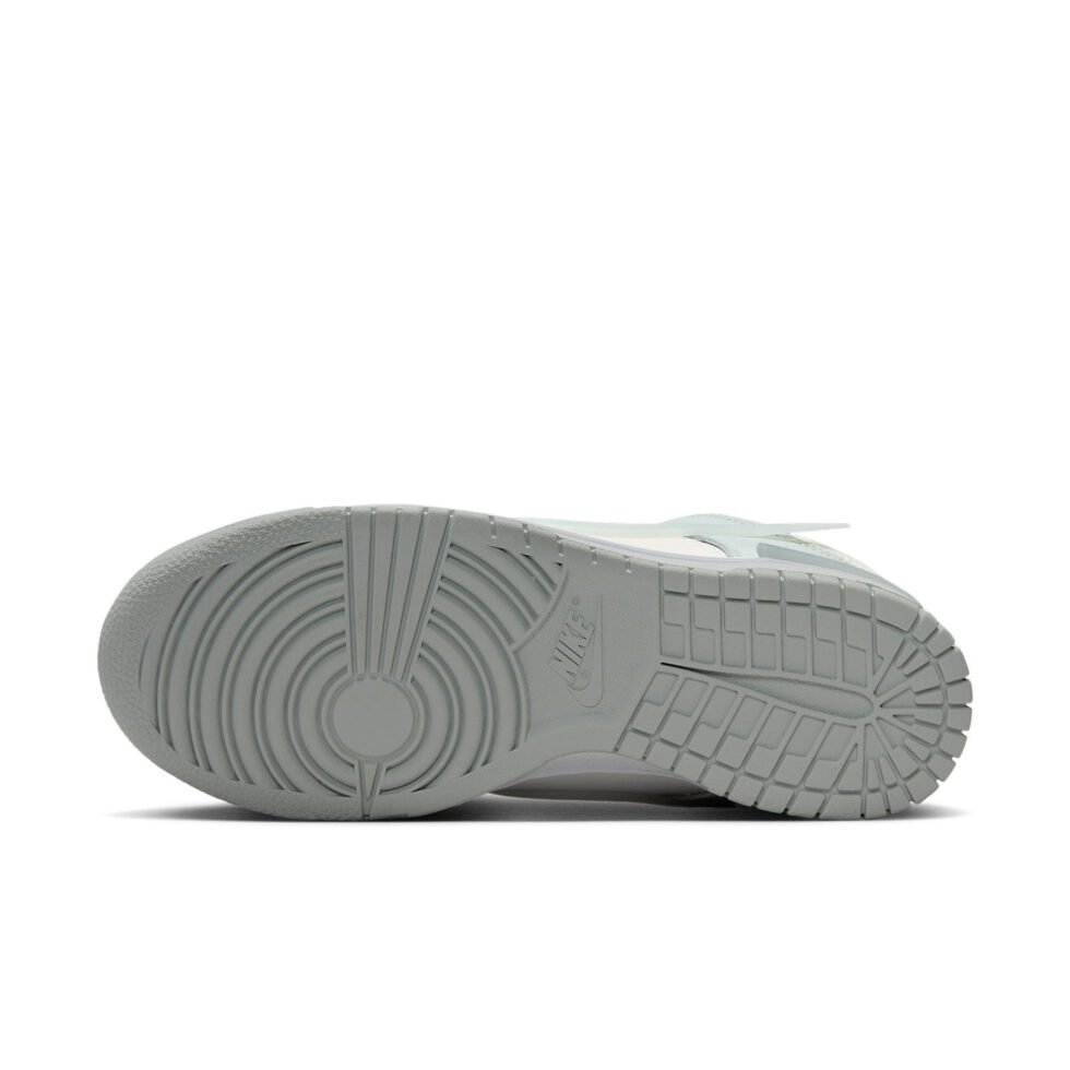 (WMNS) Nike Dunk Low Twist 'Light Silver' DZ2794-004 - Image 5