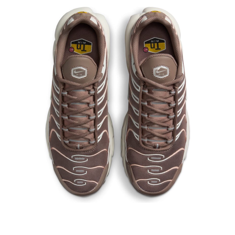 (WMNS) Nike Air Max Plus 'Mink Brown Baroque Brown Sail Metallic Silver' DZ3671-200 - Image 2