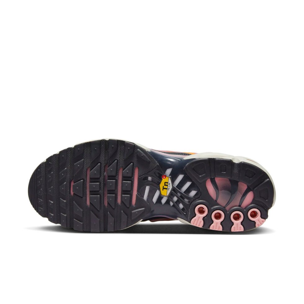(WMNS) Nike Air Max Plus 'Magma Orange Soft Pink' FB8478-001 - Image 6