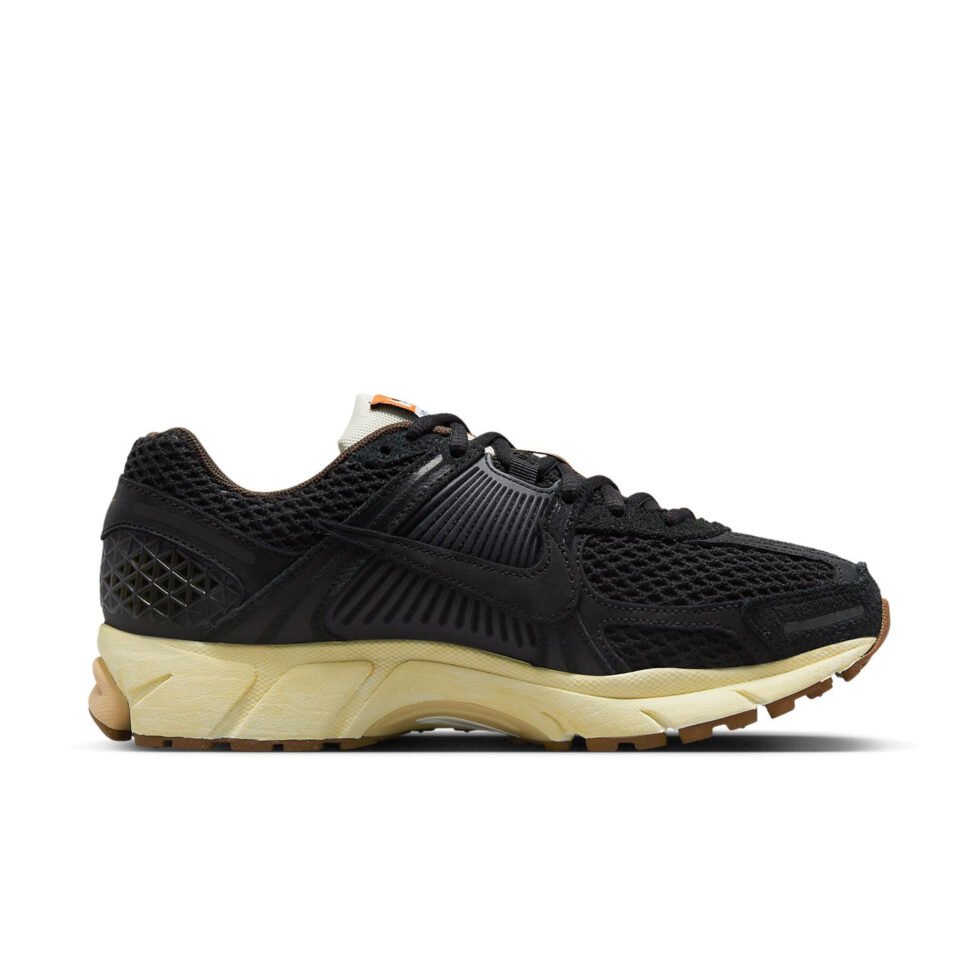 (WMNS) Nike Air Zoom Vomero 5 'Black Sesame' FD0533-010 - Image 2