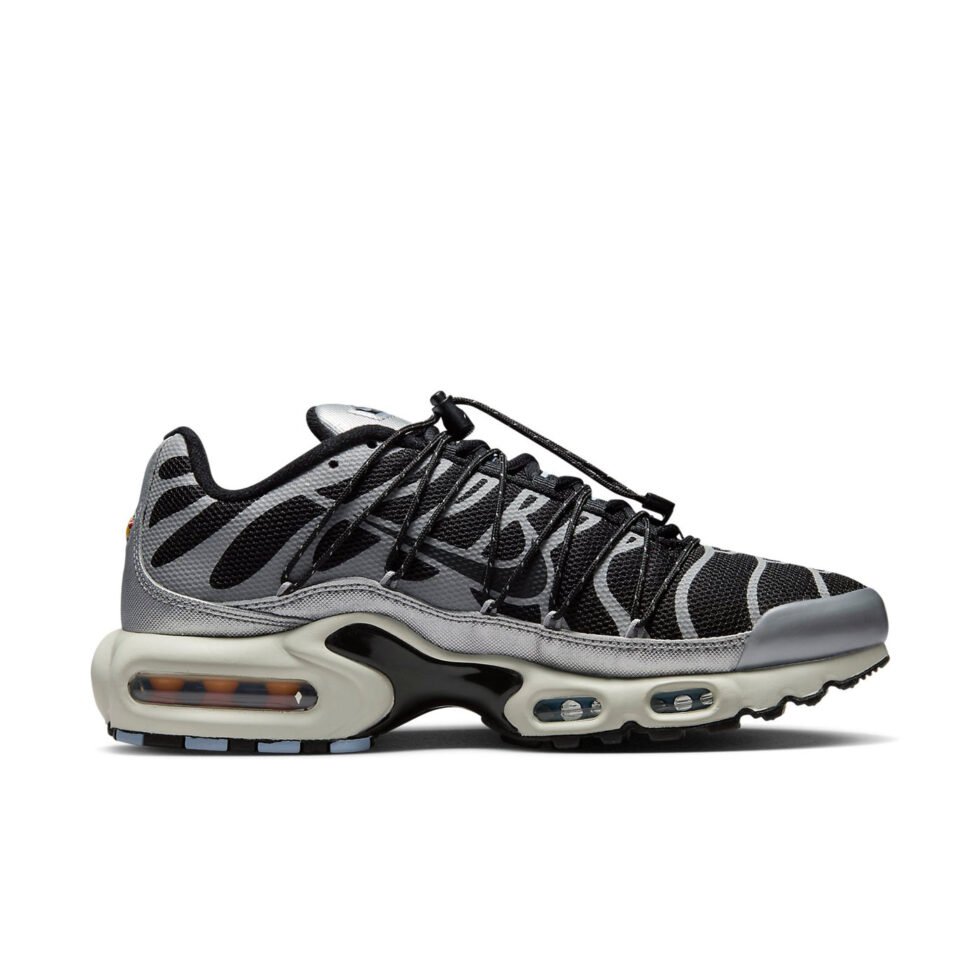 (WMNS) Nike Air Max Plus 'Lace Toggle - Black Metallic Silver' FD0799-001 - Image 2