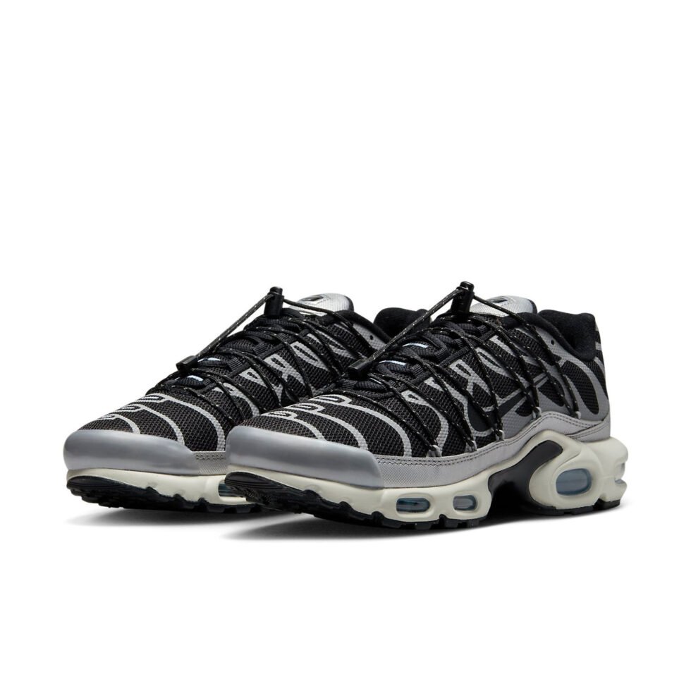 (WMNS) Nike Air Max Plus 'Lace Toggle - Black Metallic Silver' FD0799-001 - Image 3