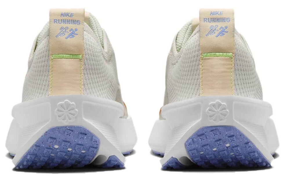 (WMNS) Nike Interact Run 'Light Bone Sail' FD2292-001 - Image 4