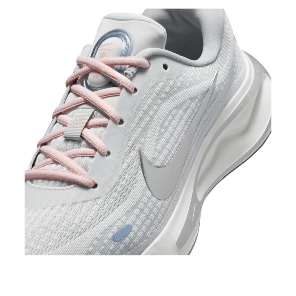 (WMNS) Nike Journey Run 'Photon Dust Cool Grey Light Smoke Grey Metallic Pewter' FJ7765-006 - Image 5