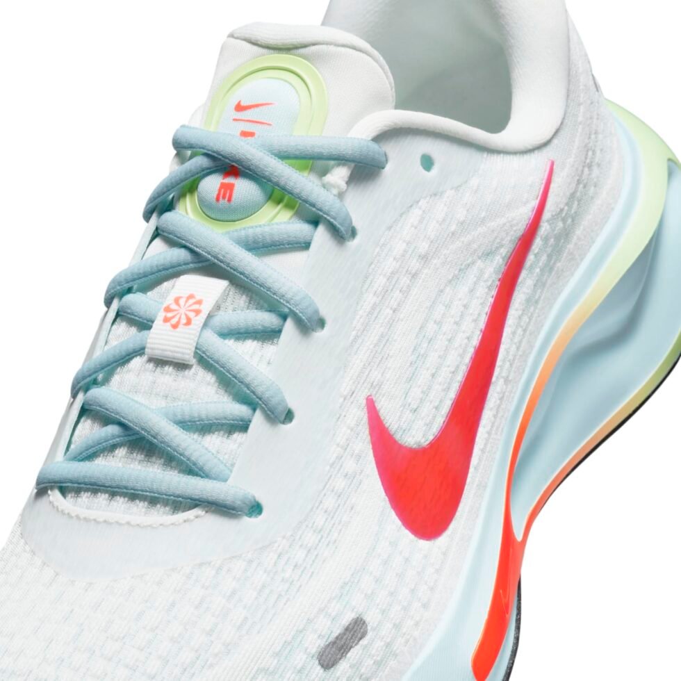 (WMNS) Nike Journey Run 'Summit White Bright Crimson' FJ7765-101 - Image 7