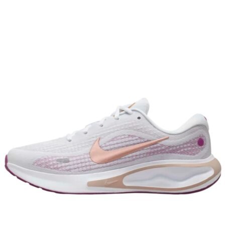 (WMNS) Nike Journey Run 'White Hot Fuchsia Platinum Violet' FJ7765-108