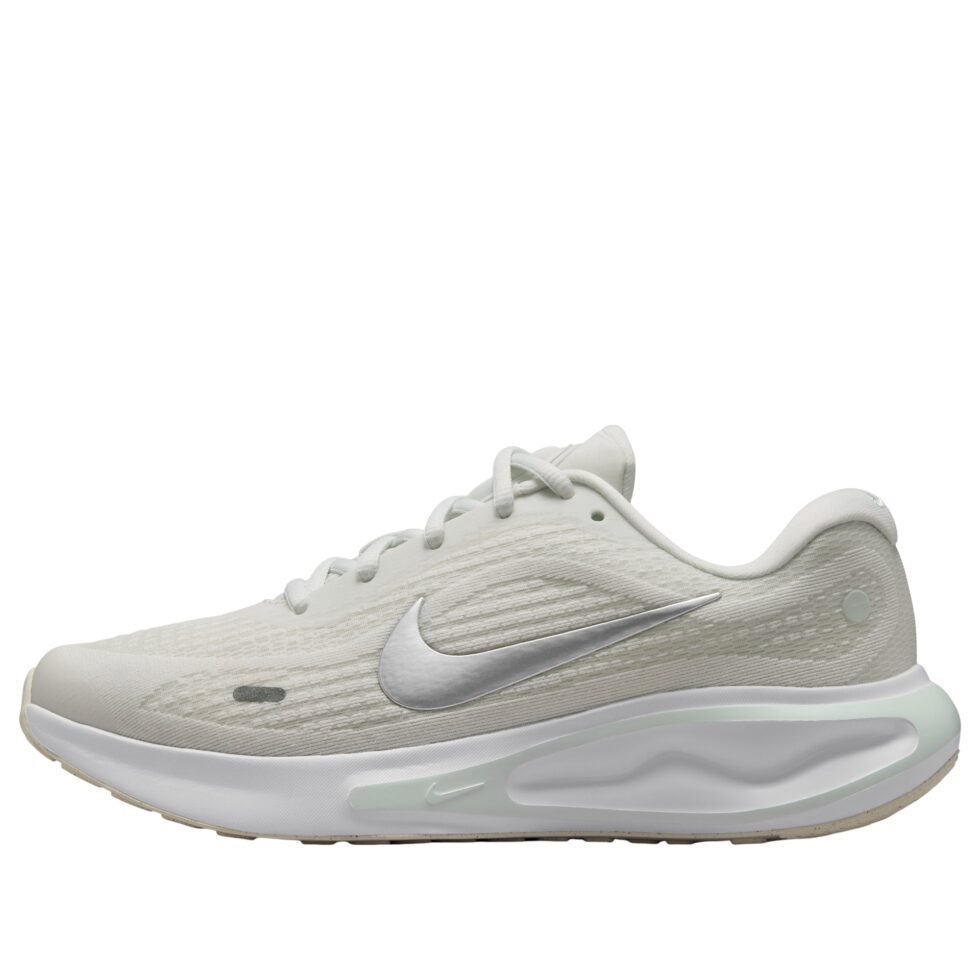 (WMNS) Nike Journey Run 'Summit White Metallic Silver' FJ7765-122