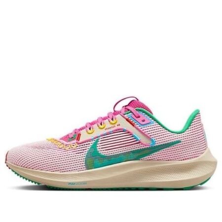 Nike Pegasus 40 'Familia' FN0599-100