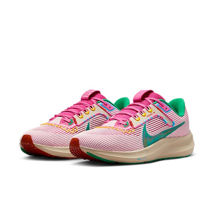 Nike Pegasus 40 'Familia' FN0599-100 - Image 2