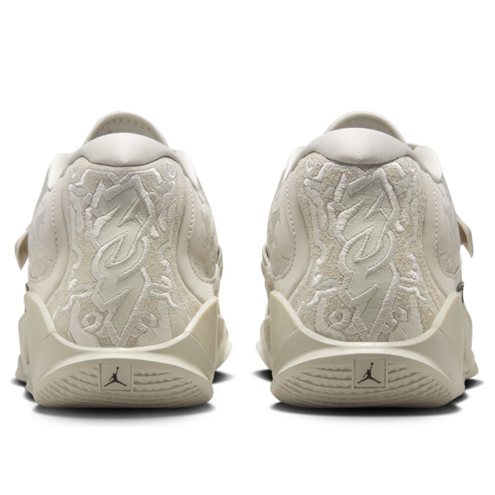 Air Jordan Zion 3 M.U.D. SE PF 'Light Bone' FN1778-040 - Image 3