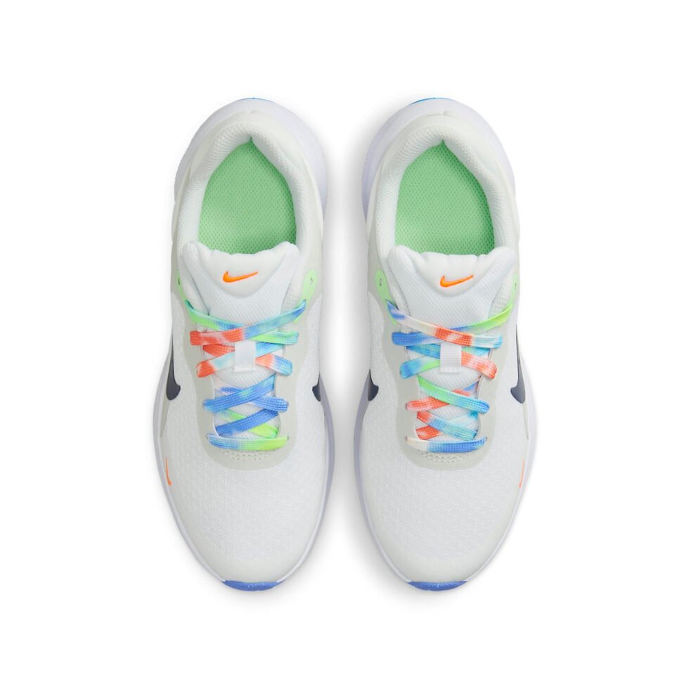 (GS) Nike Revolution 7 Next Nature SE 'White Dust Green Navy' FN4991-100 - Image 4