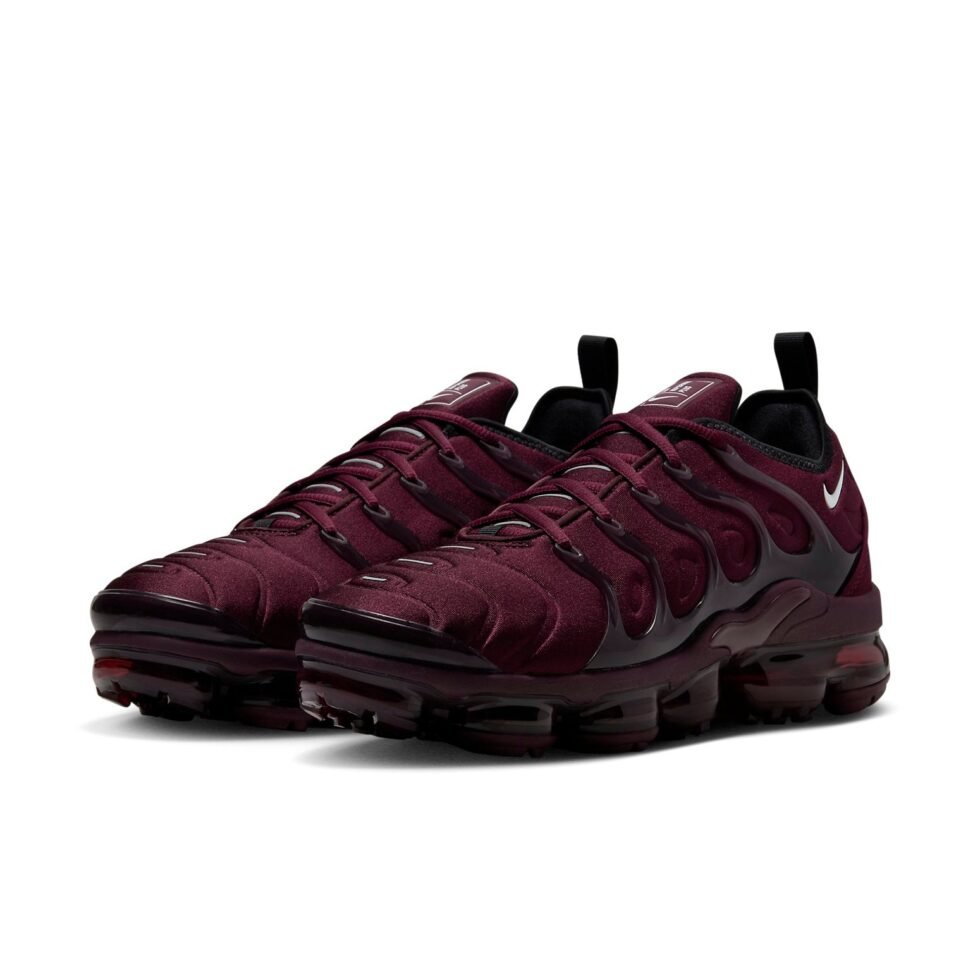 Nike Vapormax Plus 'Burgundy' FN6850-681 - Image 2