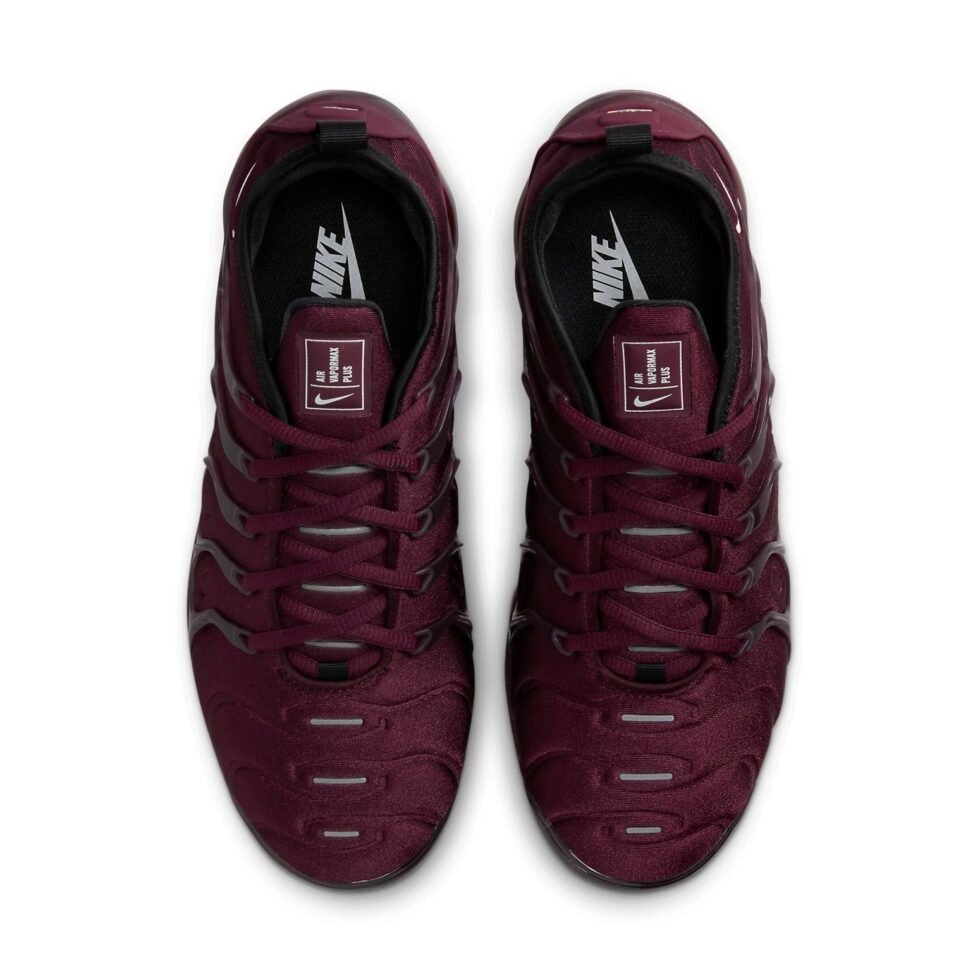 Nike Vapormax Plus 'Burgundy' FN6850-681 - Image 3
