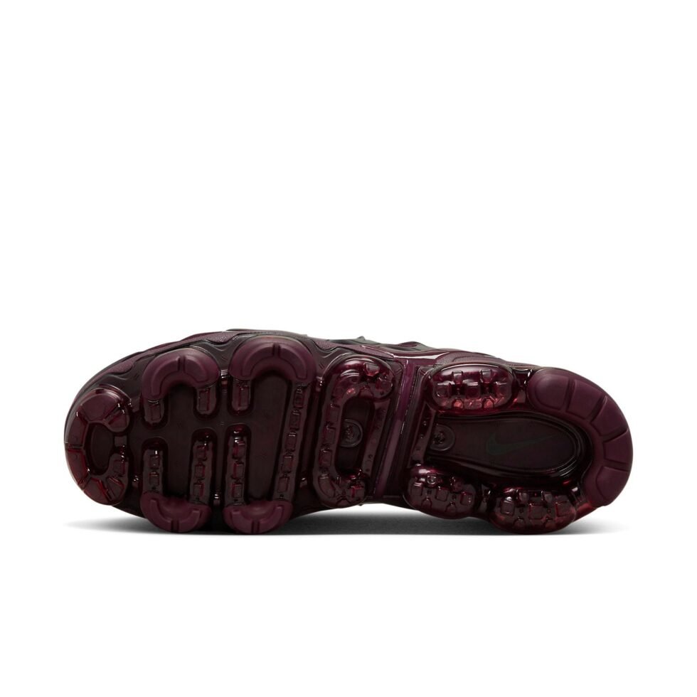 Nike Vapormax Plus 'Burgundy' FN6850-681 - Image 5