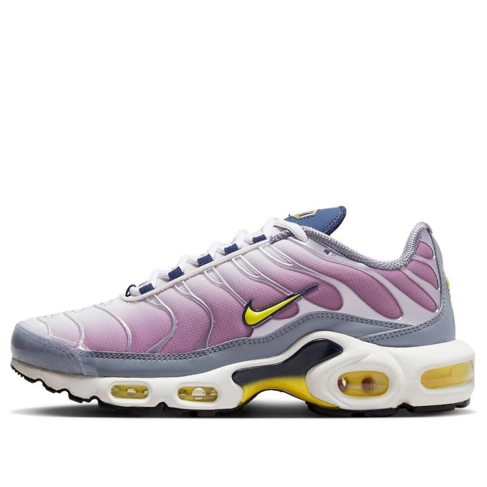 (WMNS) Nike Air Max Plus 'Violet Dust High Voltage' FN8007-500