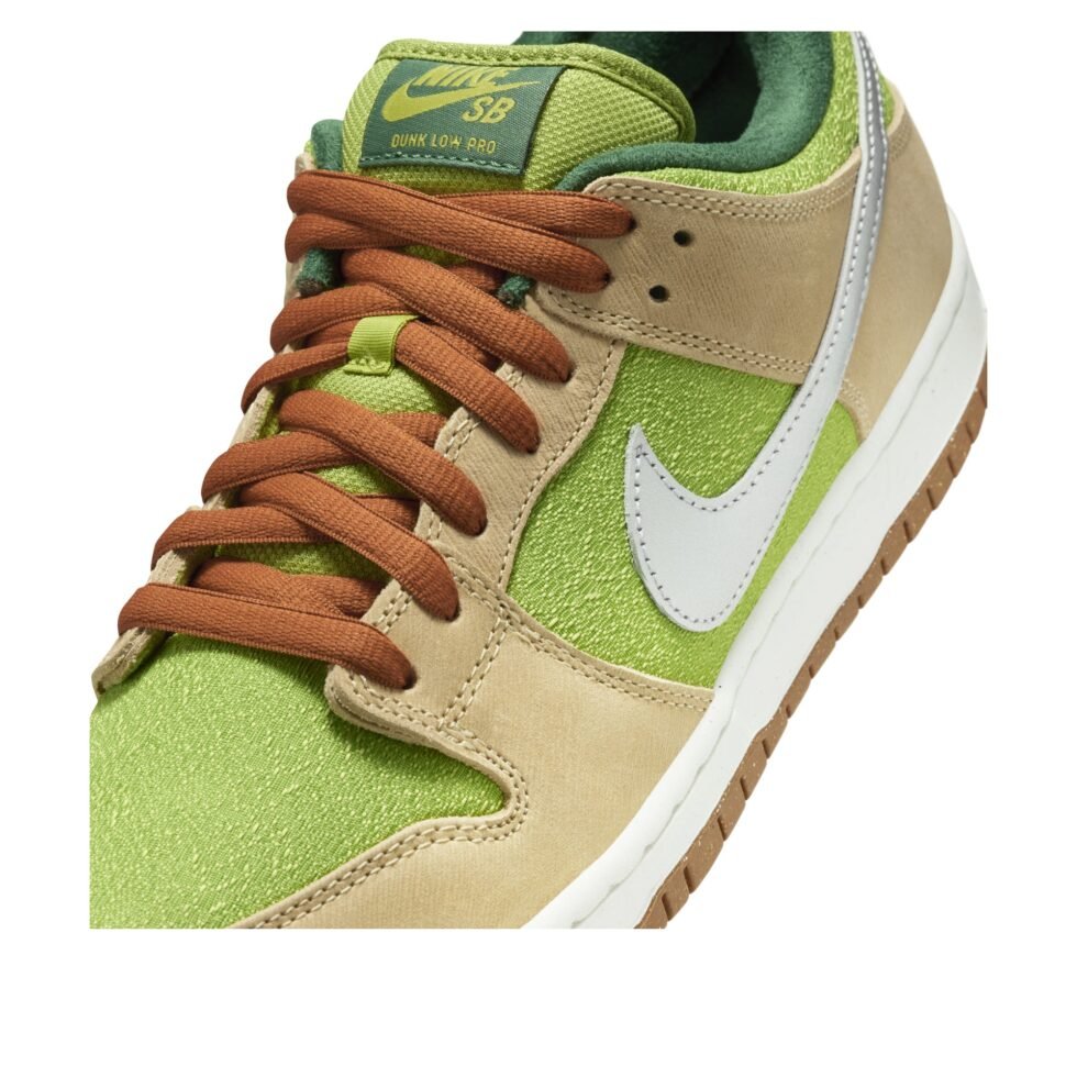 Nike SB Dunk Low 'Escargot' FQ7585-200 - Image 5