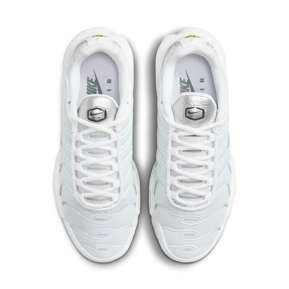 (WMNS) Nike Air Max Plus 'White Metallic Silver' FV0952-100 - Image 4