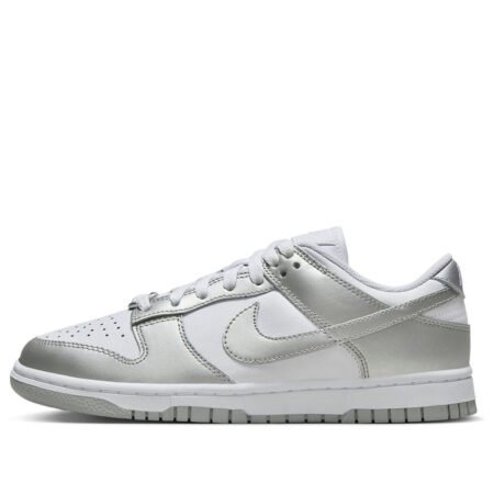 (WMNS) Nike Dunk Low 'Metallic Silver' FV1311-100