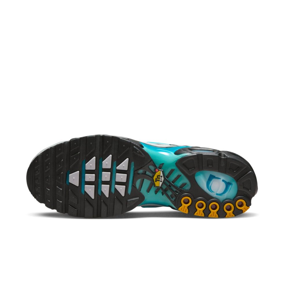 Nike x One Block Down Air Max Plus 'Clear Fog' FZ3308-001 - Image 6