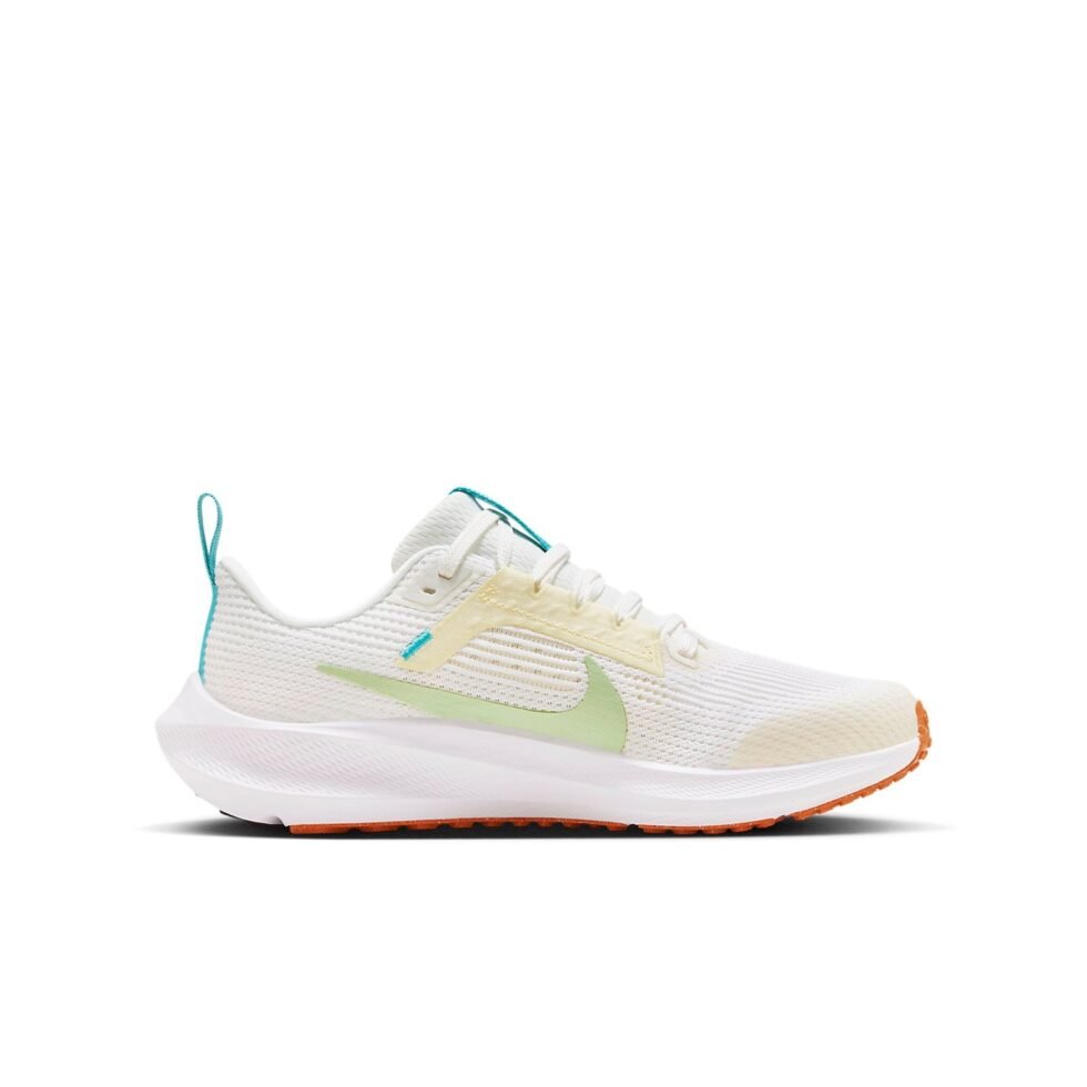 (GS) Nike Air Pegasus 40 'Sail UNIV Red' FZ5526-161 - Image 2