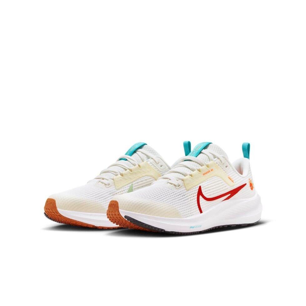 (GS) Nike Air Pegasus 40 'Sail UNIV Red' FZ5526-161 - Image 3