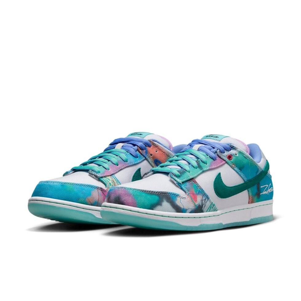 Nike x Futura Laboratories SB Dunk Low 'Bleached Aqua' HF6061-400 - Image 3