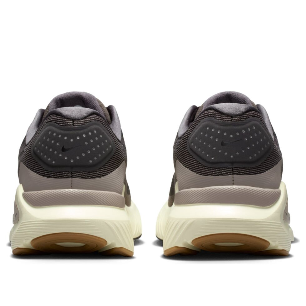 Nike Structure 26 'Medium Ash College Grey'  HJ1102-200 - Image 3