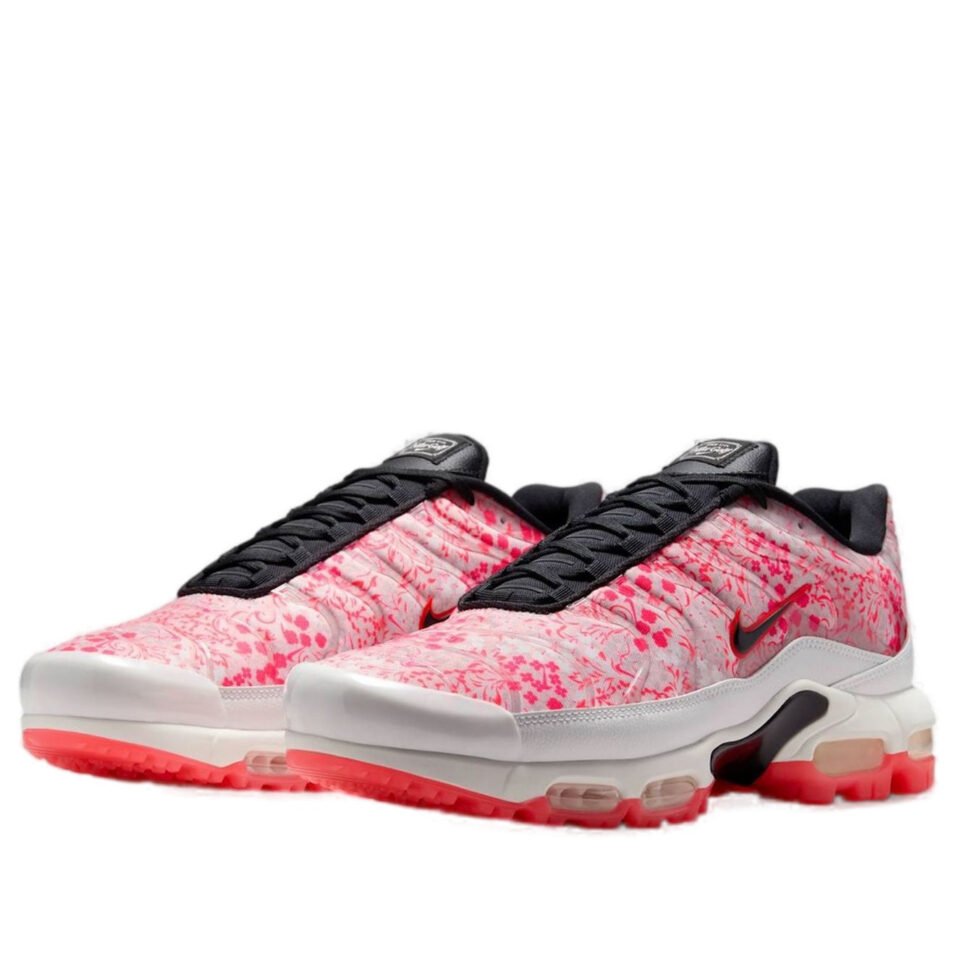 Nike Air Max Plus Golf 'Augusta Azaleas' HJ4512-100 - Image 3