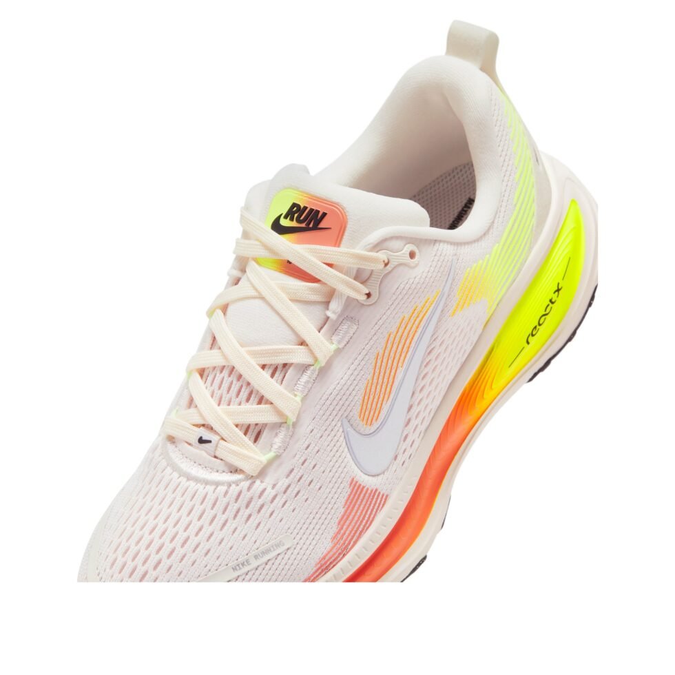 (GS) Nike Air Zoom Vomero 18 'Phantom Grey Super Vibrant Deep Red' HQ2157-003 - Image 5