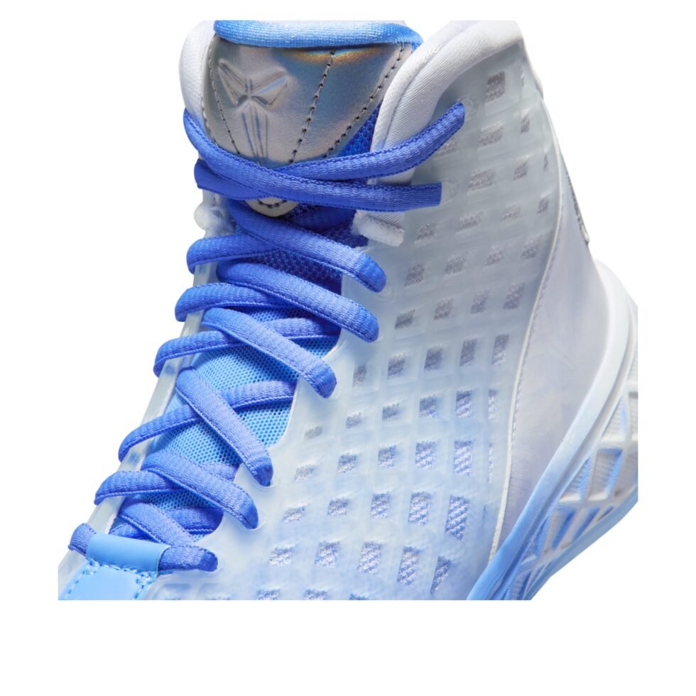(GS) Nike Kobe 3 'Christmas' HQ2304-400 - Image 5