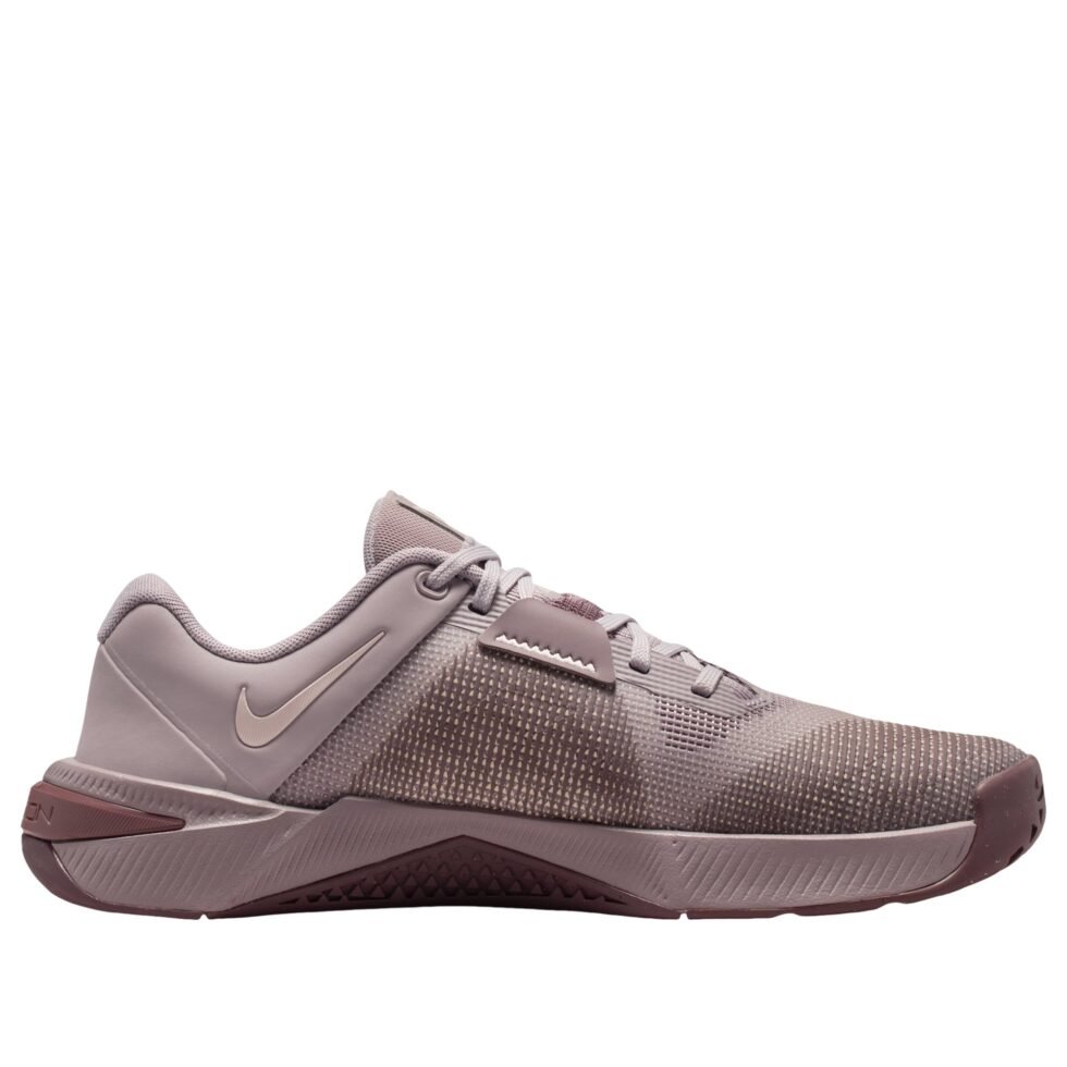 (WMNS) Nike Metcon 10 'Light Violet Ore Tattoo' HQ2620-200 - Image 6