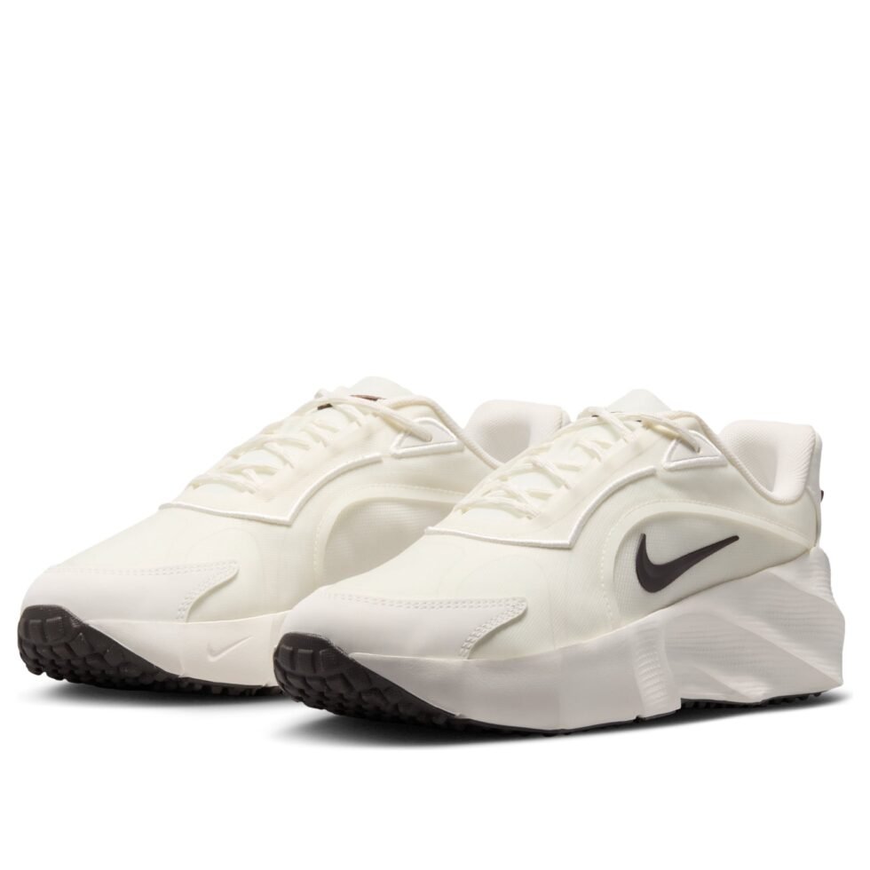 (WMNS) Nike Aura Edge 'Sail Black' HQ7025-105 - Image 5