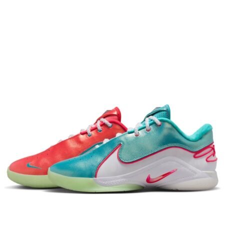 Nike LeBron 22 'Christmas' HV5148-600