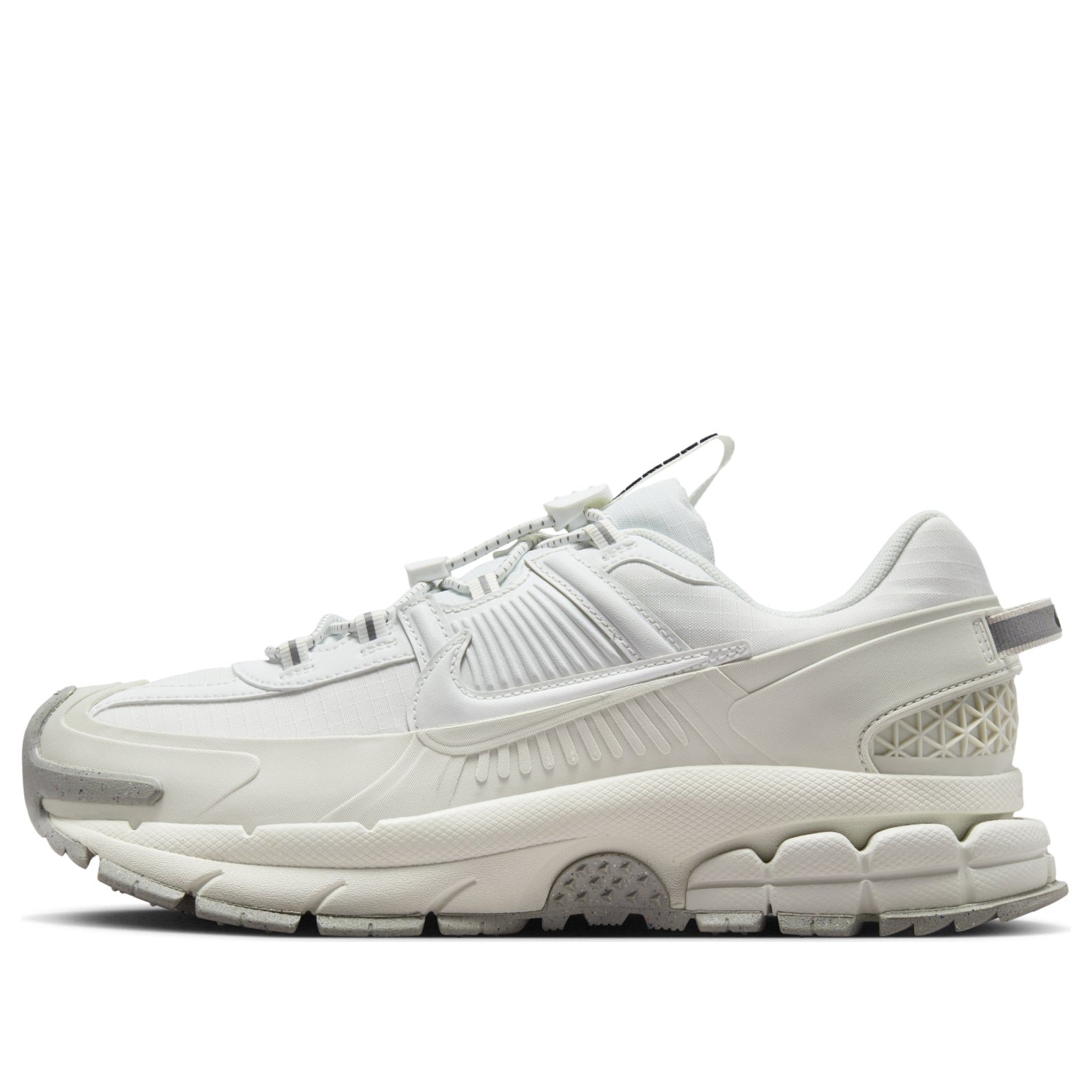 (WMNS) Nike Air Zoom Vomero Roam 'Summit White Light Bone' HV6410-100