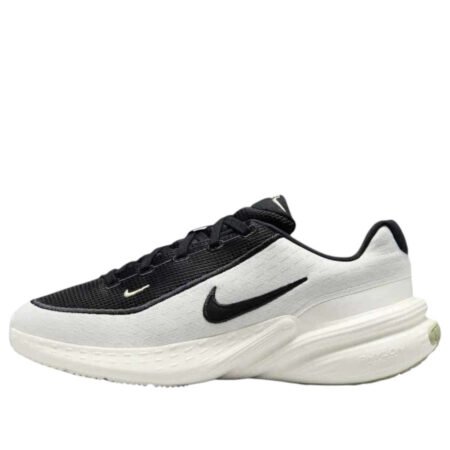 (WMNS) Nike Uplift SC 'Black White' IB2766-100