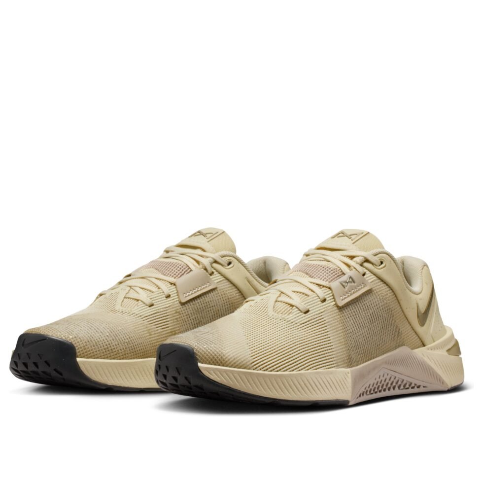 (WMNS) Nike Metcon 10 SE 'Khaki Metallic Gold' IB6544-200 - Image 4