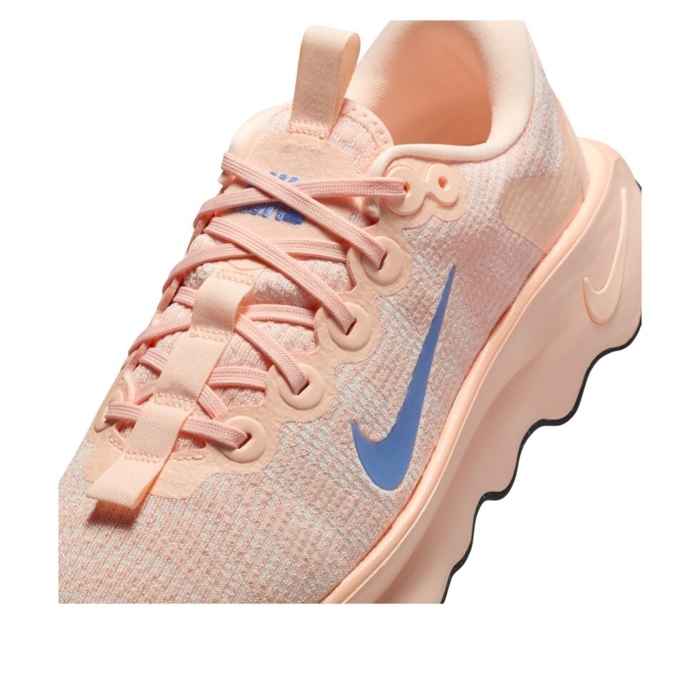 (WMNS) Nike Motiva SE 'Crimson Tint Royal Pulse'  IB8146-899 - Image 5
