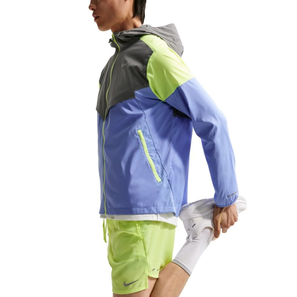 Nike Stride Dri-FIT 7-inch Brieflined Shorts 'Bolt Ice' IF2047-737 - Image 4