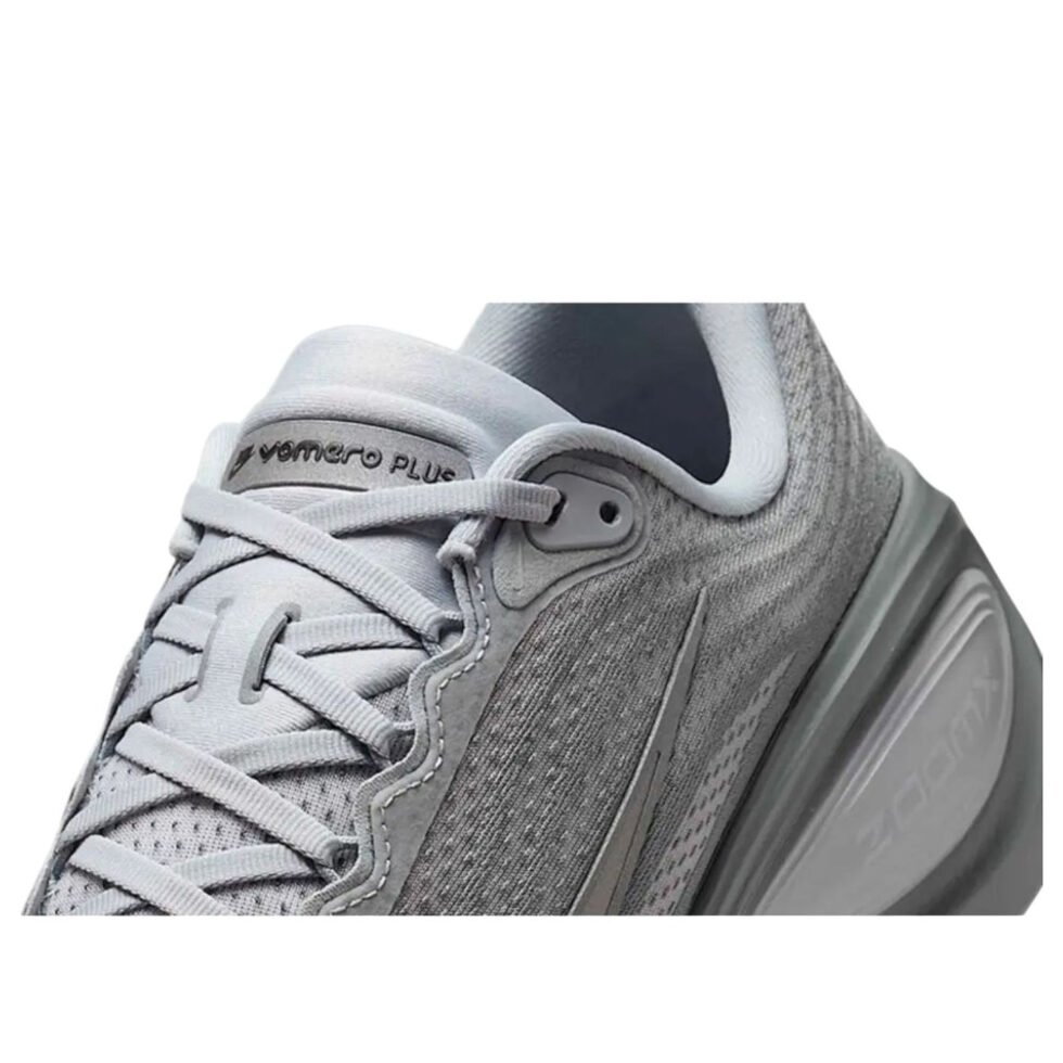 Nike Air Zoom Vomero Plus 'Wolf Grey Metallic Pewter' IM5019-001 - Image 4