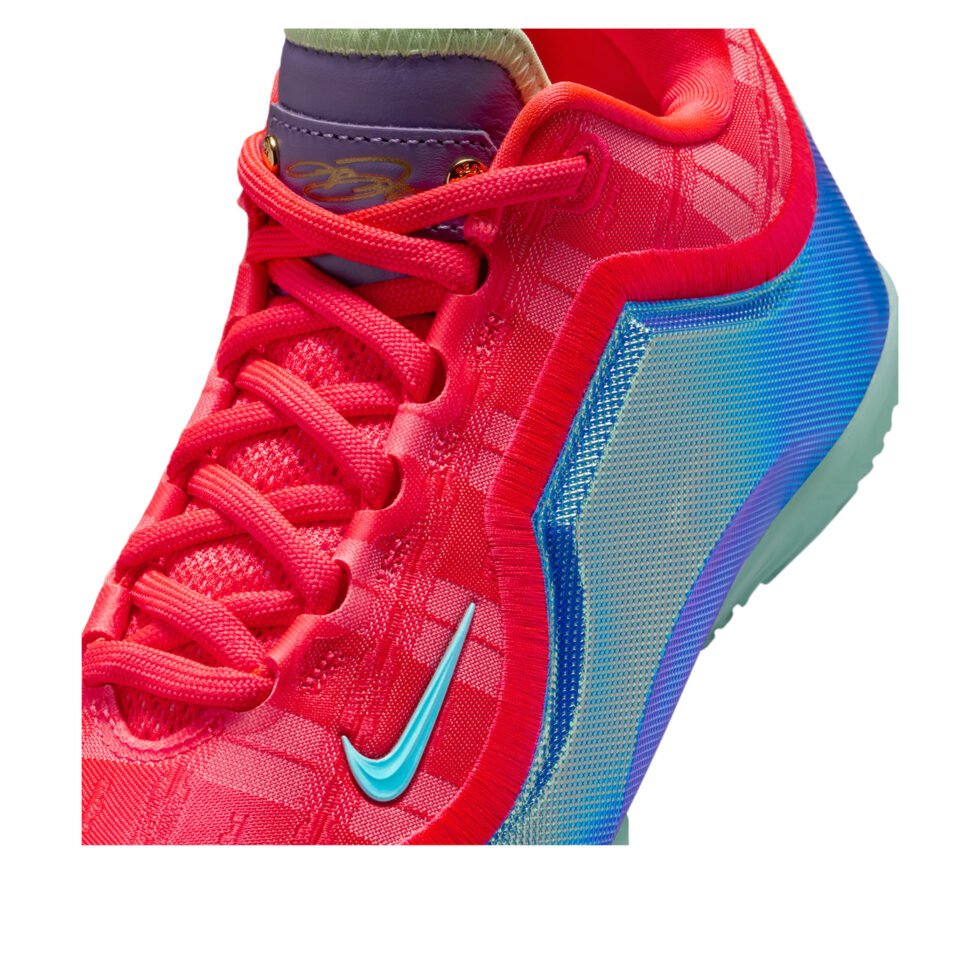 (GS) Nike LeBron 23 'Christmas' IQ6708-600 - Image 5