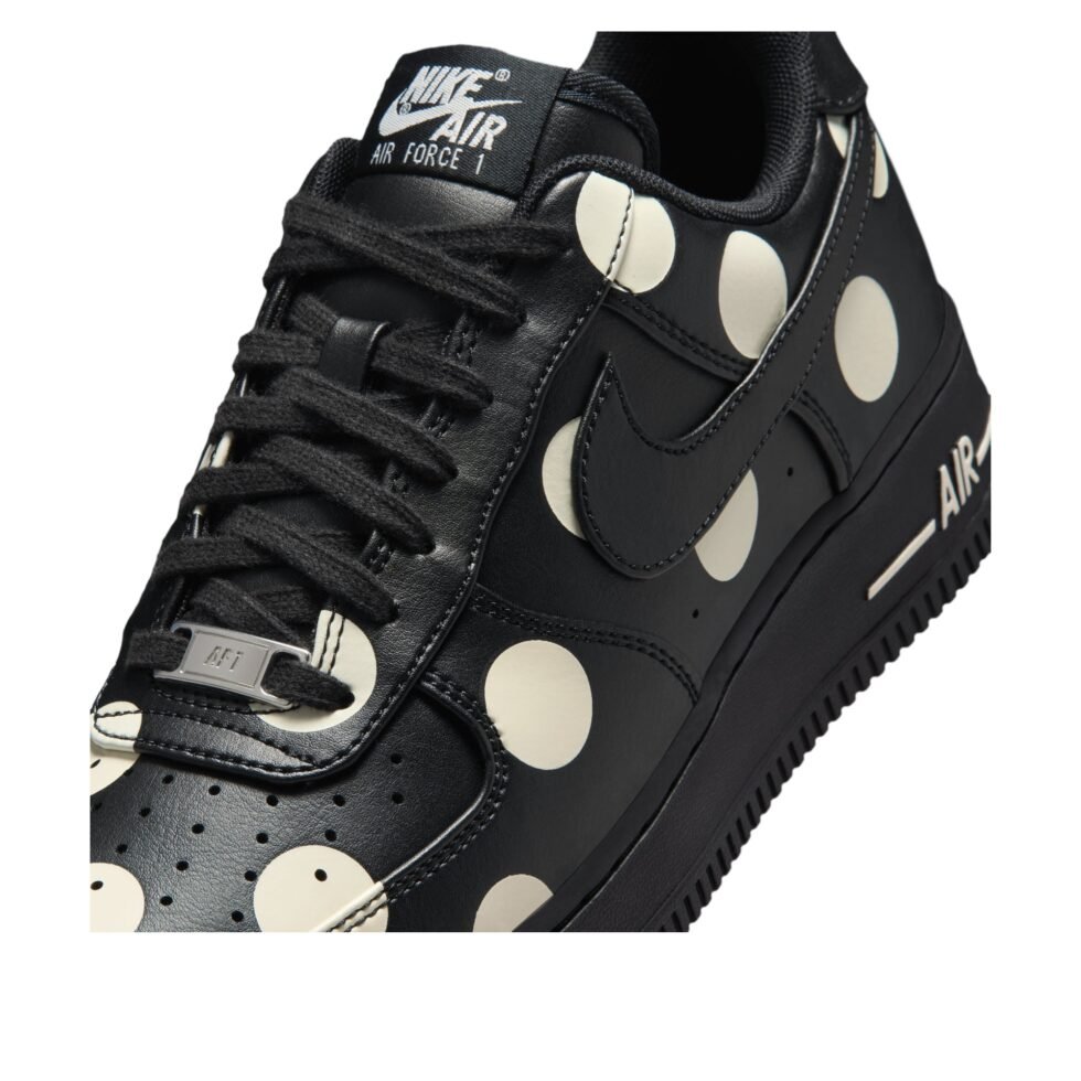 (WMNS) Nike Air Force 1 '07 'Black Sail IR8647-001 - Image 6