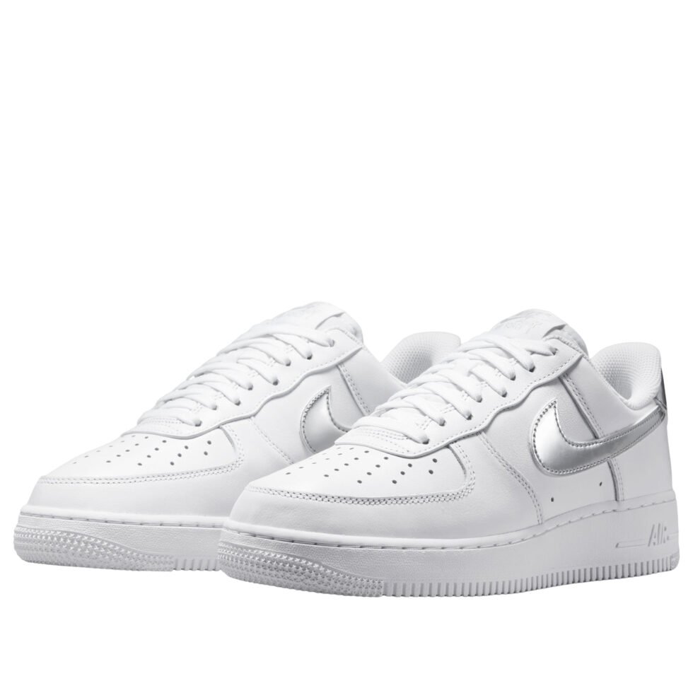 (WMNS) Nike Air Force 1 '07 SE 'White Metallic Silver' IV5102-100 - Image 5
