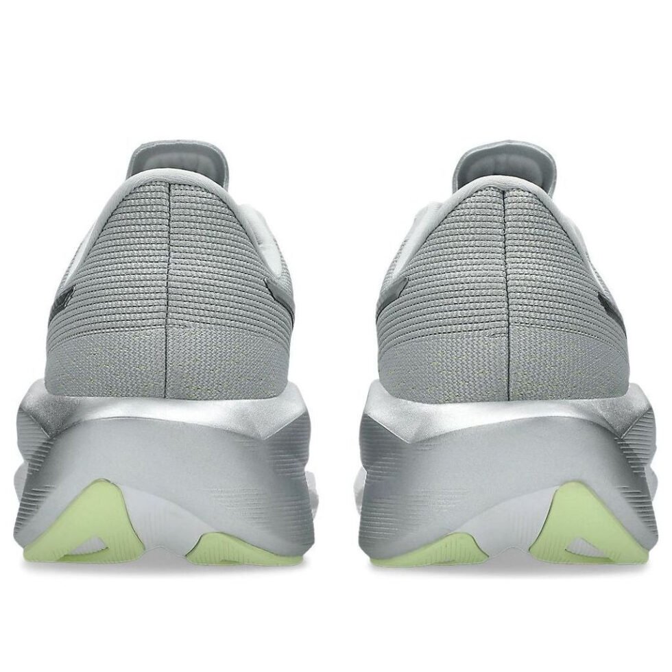 (WMNS) ASICS Novablast 6 'PLatinum Glow Green' 1012C070-020 - Image 5