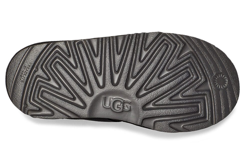 (GS) UGG Neumel II Graphic 'Black' 1110703K-BLK - Image 6