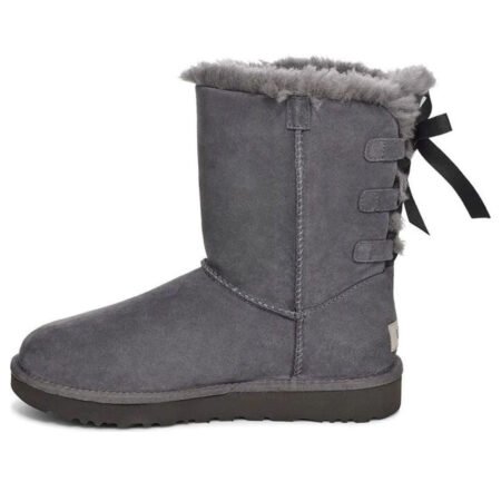 (WMNS) UGG Short Bow Stiefel Fleece Lined Gray 1110706-CHRC