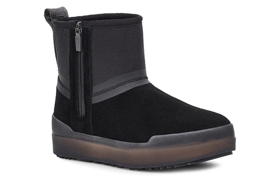 (WMNS) UGG Classic Tech Mini Snow Boots Black 1116101-BLK - Image 3