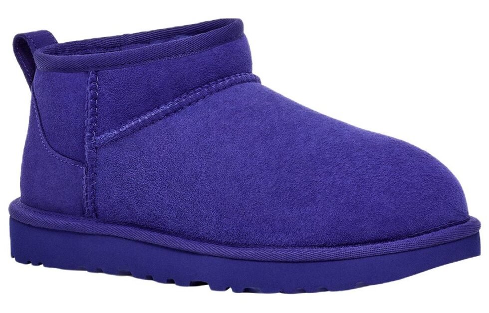 (WMNS) UGG Classic Ultra Mini Boot 'Navy Blue' 1116109-NVLB - Image 3