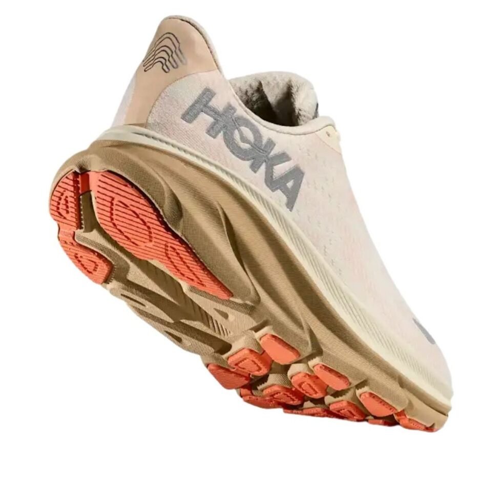 (WMNS) HOKA ONE ONE Clifton 9 Gore Tex 'Eggshell Khaki' 1141490-ELK - Image 4