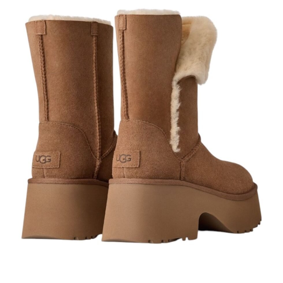 (WMNS) UGG Esmee Boot-Snow 'Chestnut' 1171533-CHE - Image 3