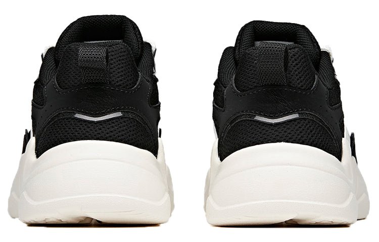 (WMNS) ANTA Life Series Sneakers 'Black White' 122028887-3 - Image 4